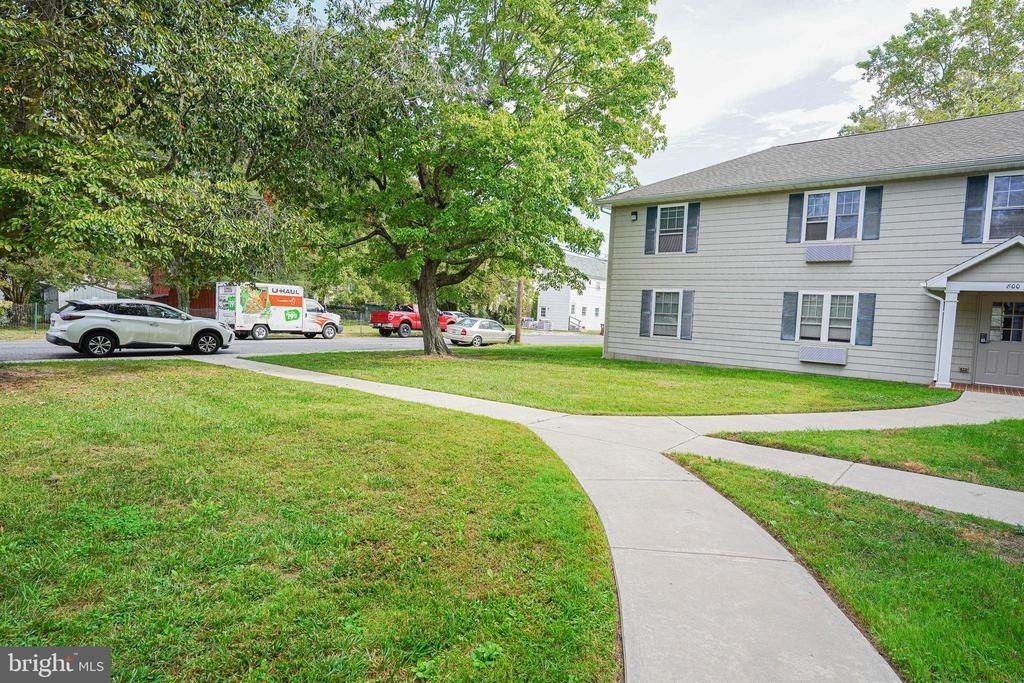 800 Travers Street - Photo 7