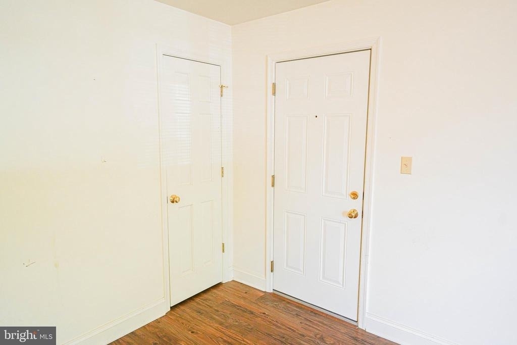 800 Travers Street - Photo 12