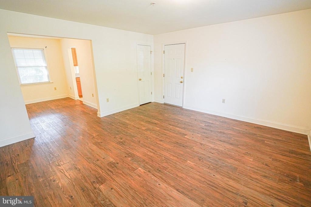 800 Travers Street - Photo 14