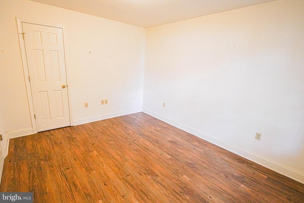 800 Travers Street - Photo 53