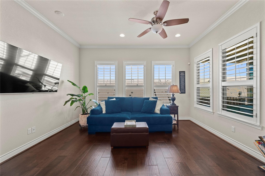 1201 Highknoll Ln - Photo 14