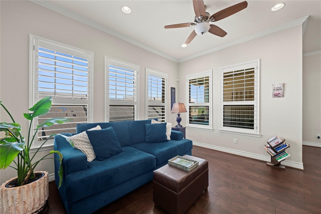 1201 Highknoll Ln - Photo 15