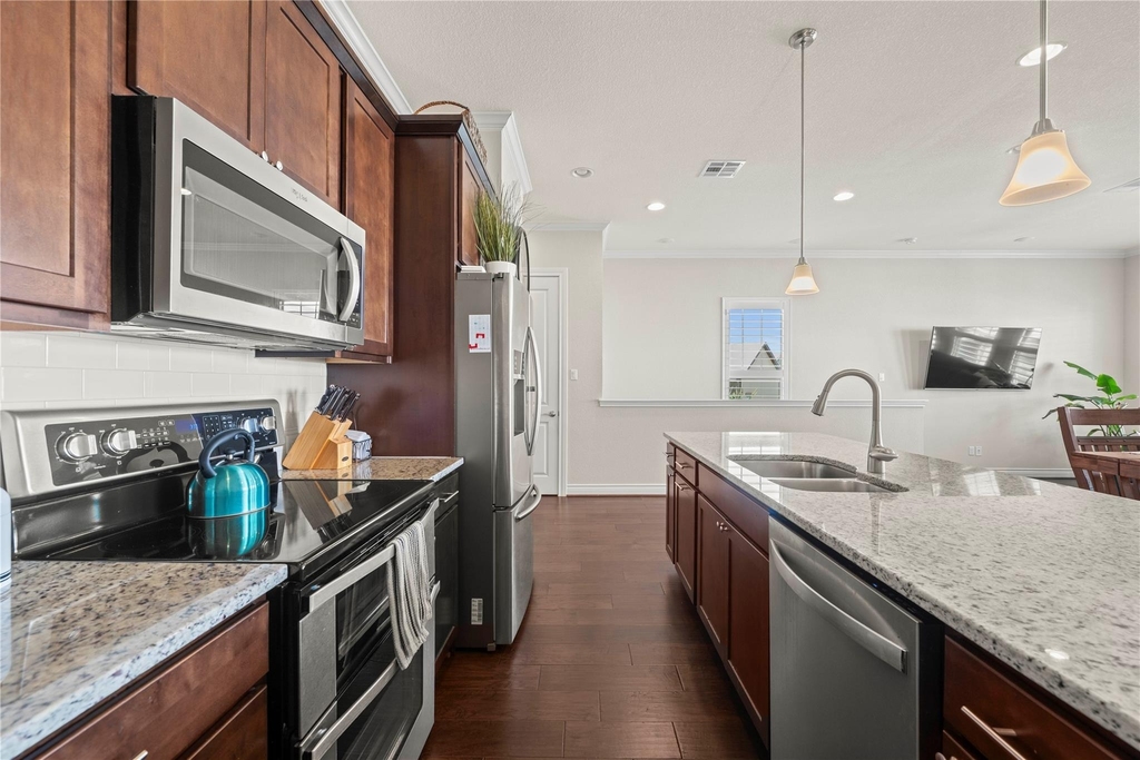 1201 Highknoll Ln - Photo 18