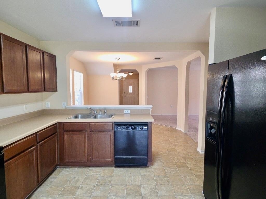 7412 Cayenne Ln - Photo 5