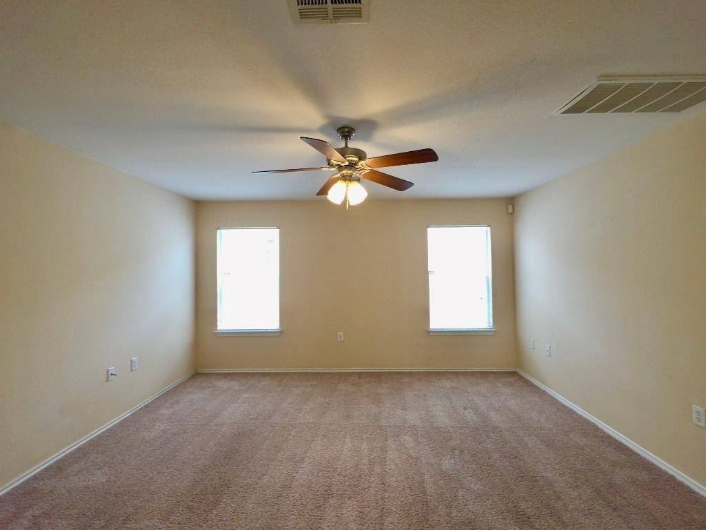 7412 Cayenne Ln - Photo 2