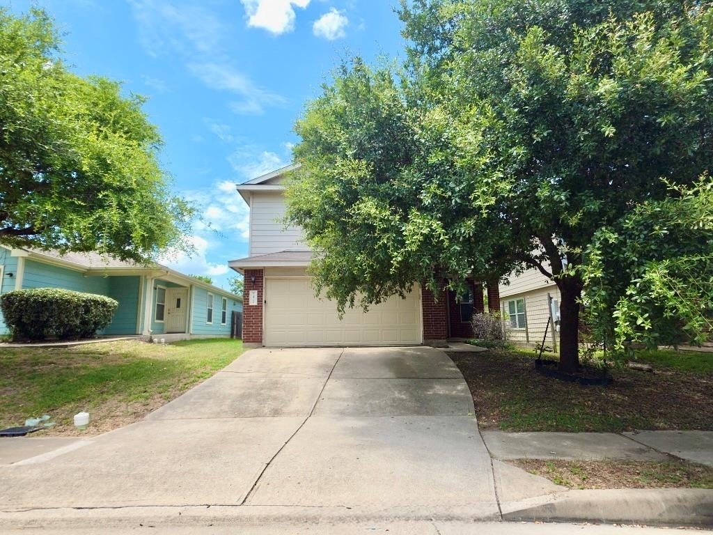7412 Cayenne Ln - Photo 0
