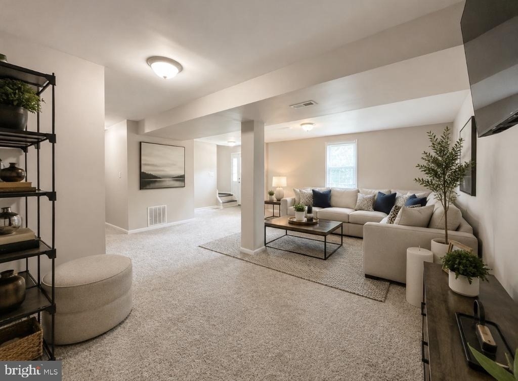 6228 8th Street - Photo 3