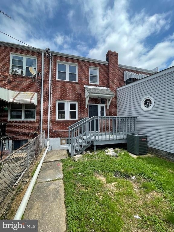 332 Endsleigh Avenue - Photo 1