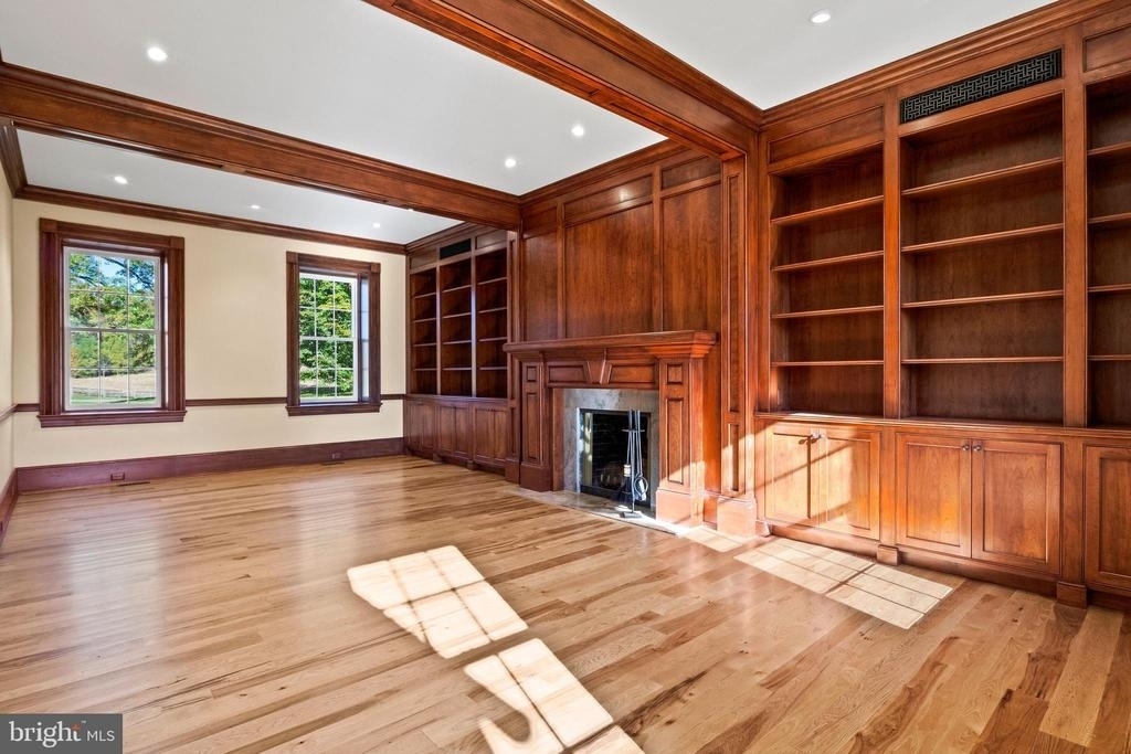 16131 Old York Road - Photo 14