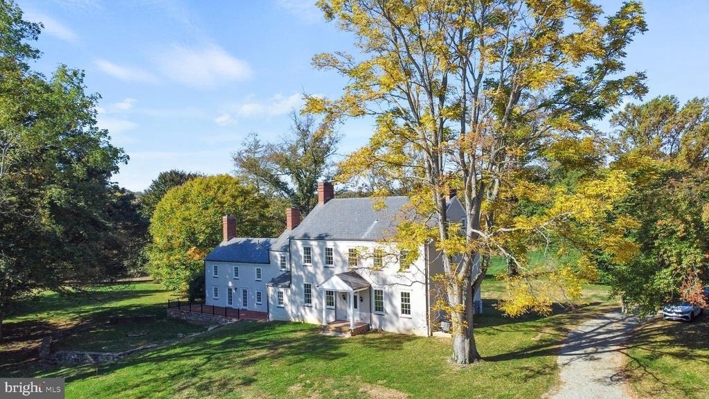 16131 Old York Road - Photo 0