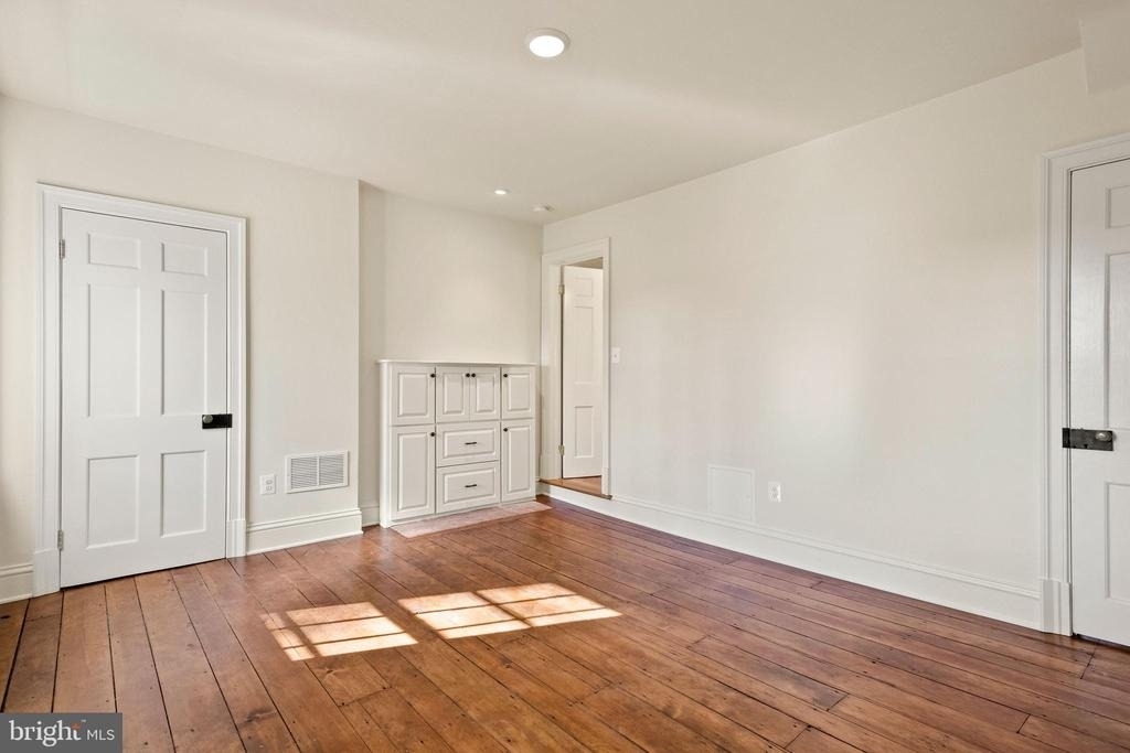 16131 Old York Road - Photo 36