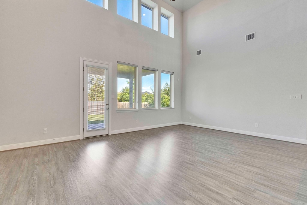 124 Leadtree Loop - Photo 3