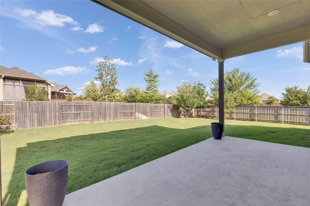 124 Leadtree Loop - Photo 18