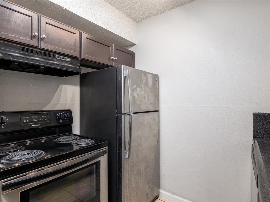 4314 Gillis St - Photo 5