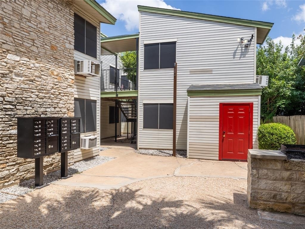 4314 Gillis St - Photo 8