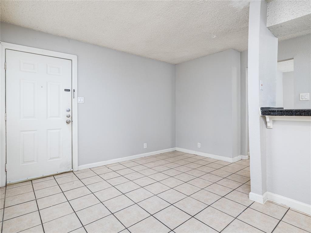 4314 Gillis St - Photo 3