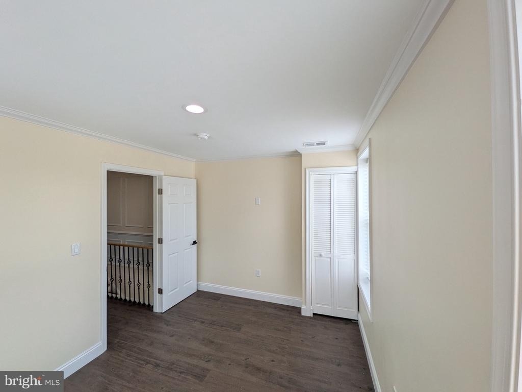 2953 Miles Avenue - Photo 46