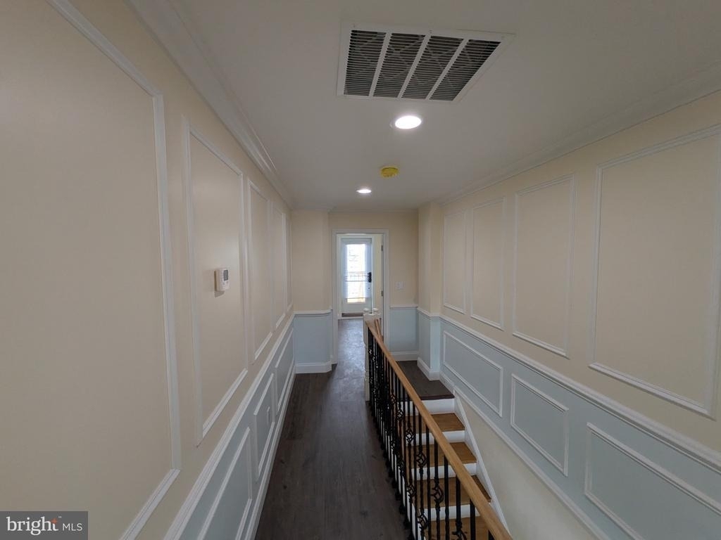 2953 Miles Avenue - Photo 54