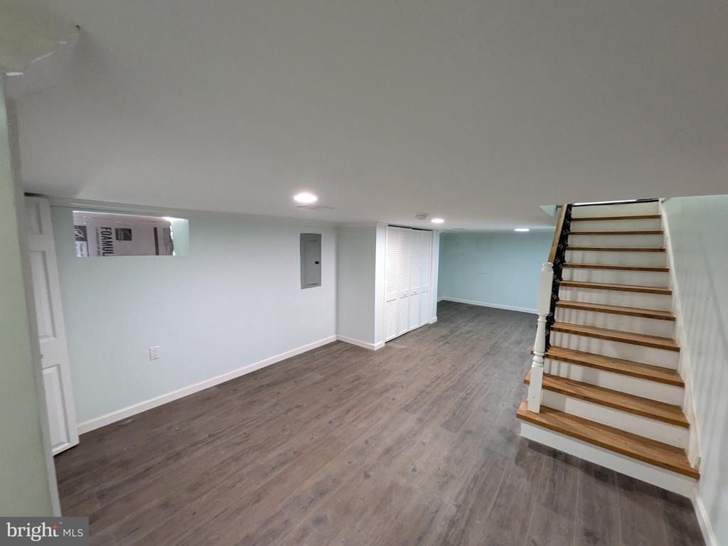 2953 Miles Avenue - Photo 36