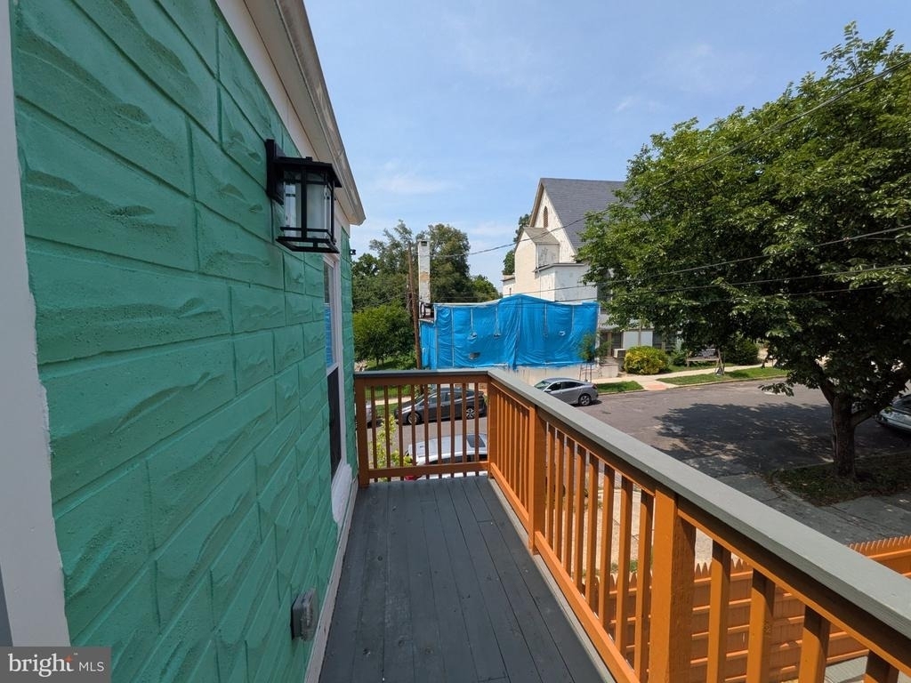 2953 Miles Avenue - Photo 25
