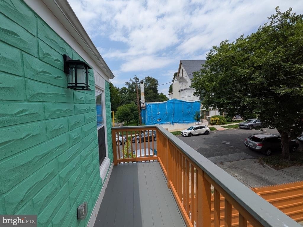 2953 Miles Avenue - Photo 51