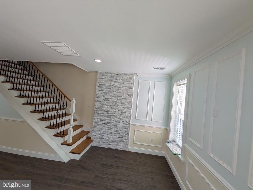 2953 Miles Avenue - Photo 43