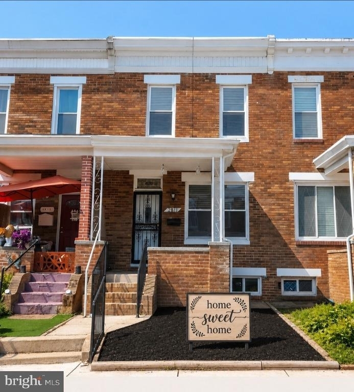 2811 Mayfield Avenue - Photo 0