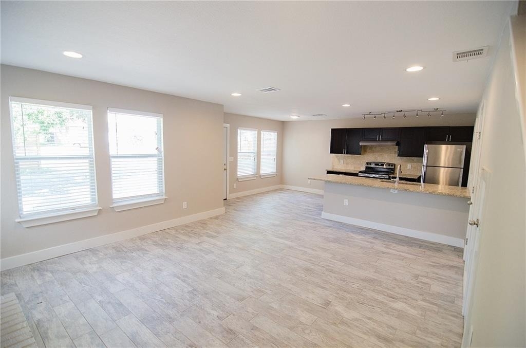 11901 Alpheus Ave - Photo 5