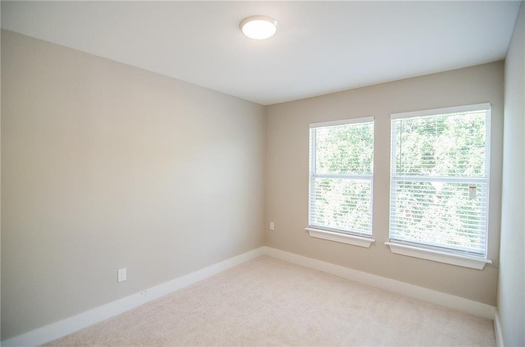 11901 Alpheus Ave - Photo 14