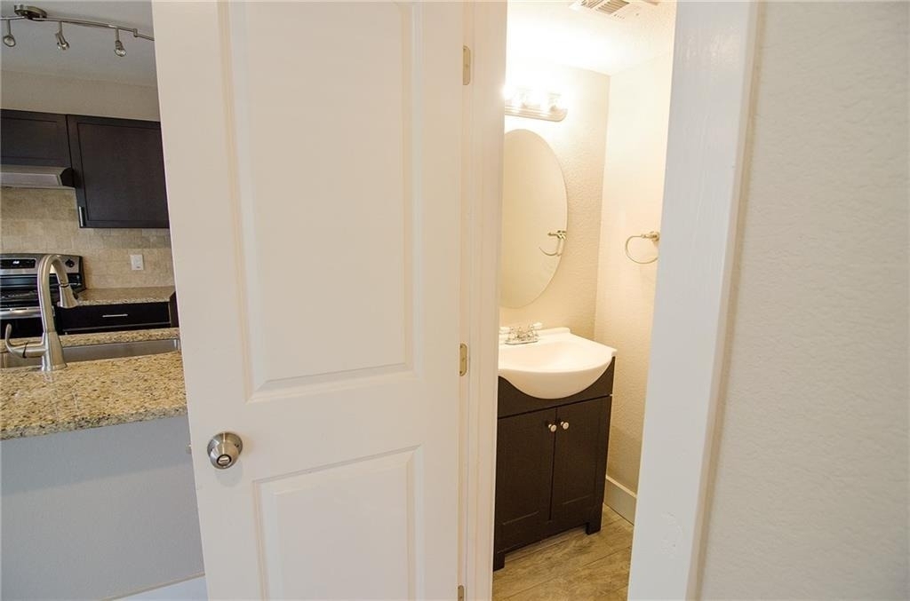 11901 Alpheus Ave - Photo 9