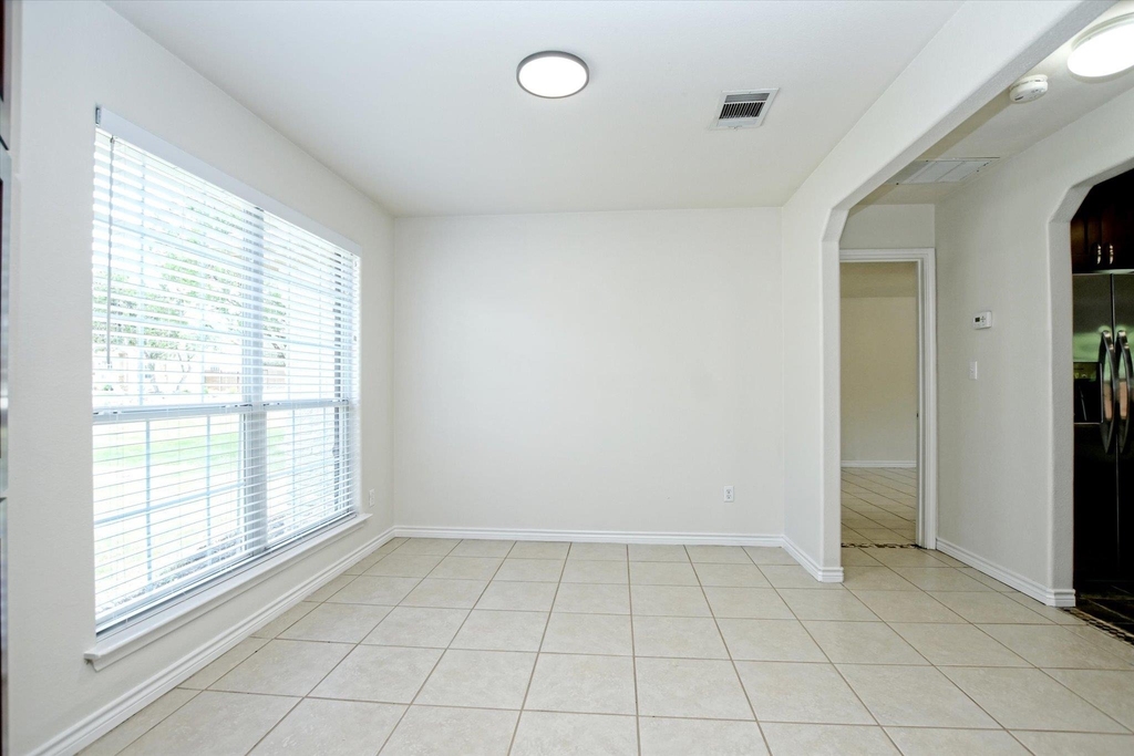 20601 Camel Back St - Photo 5