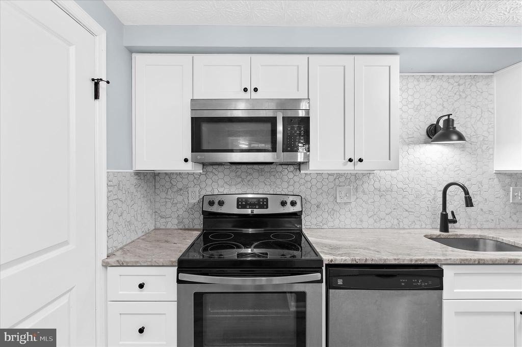 696 Southern Hills Drive - Photo 20