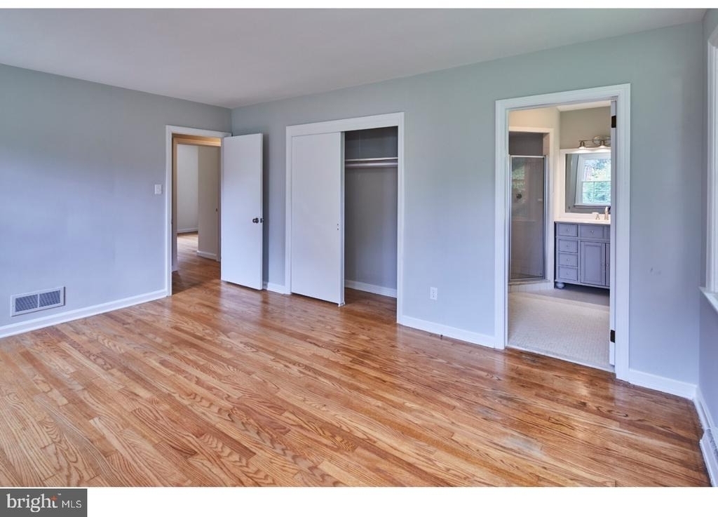 506 Foulkstone Road - Photo 11