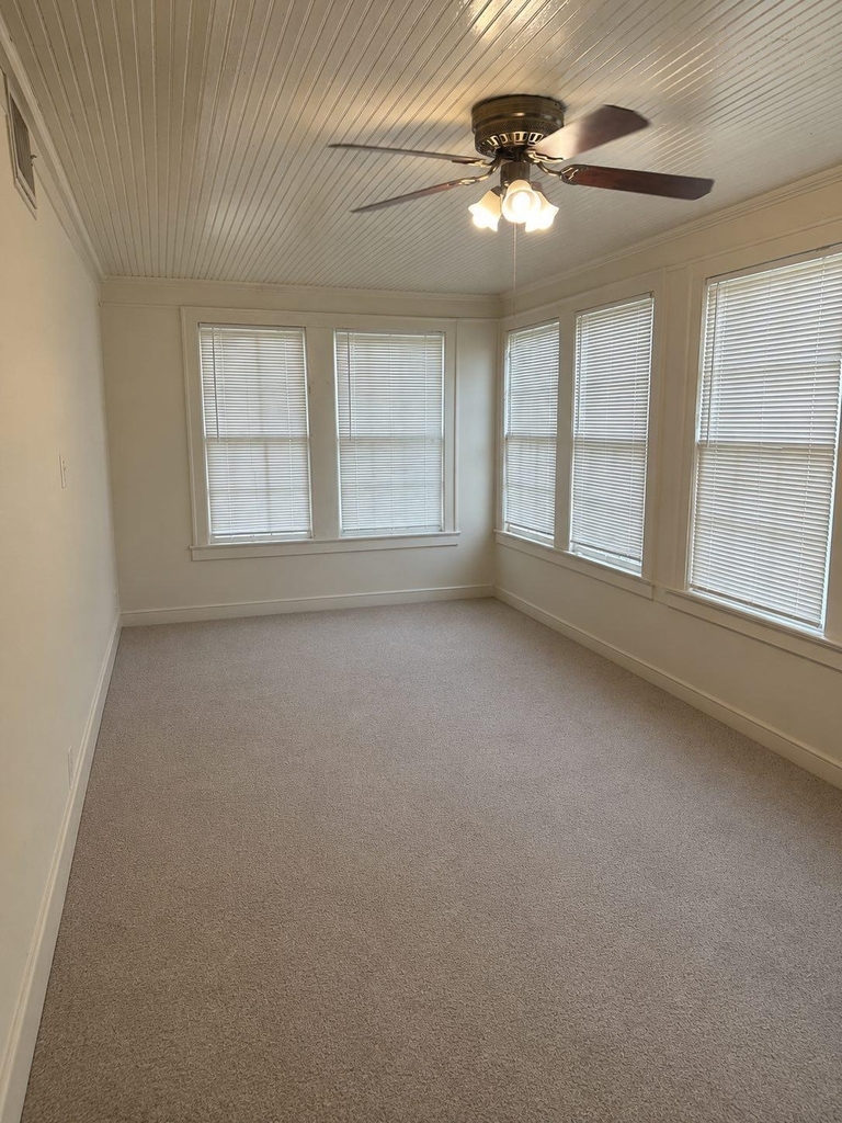3200 Harris Park Ave - Photo 6