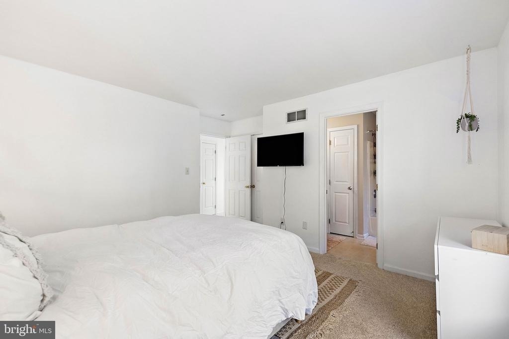 906 Gray Street - Photo 14