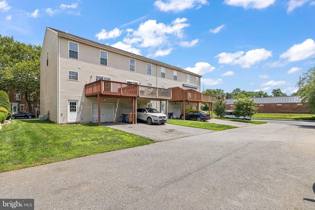 906 Gray Street - Photo 16