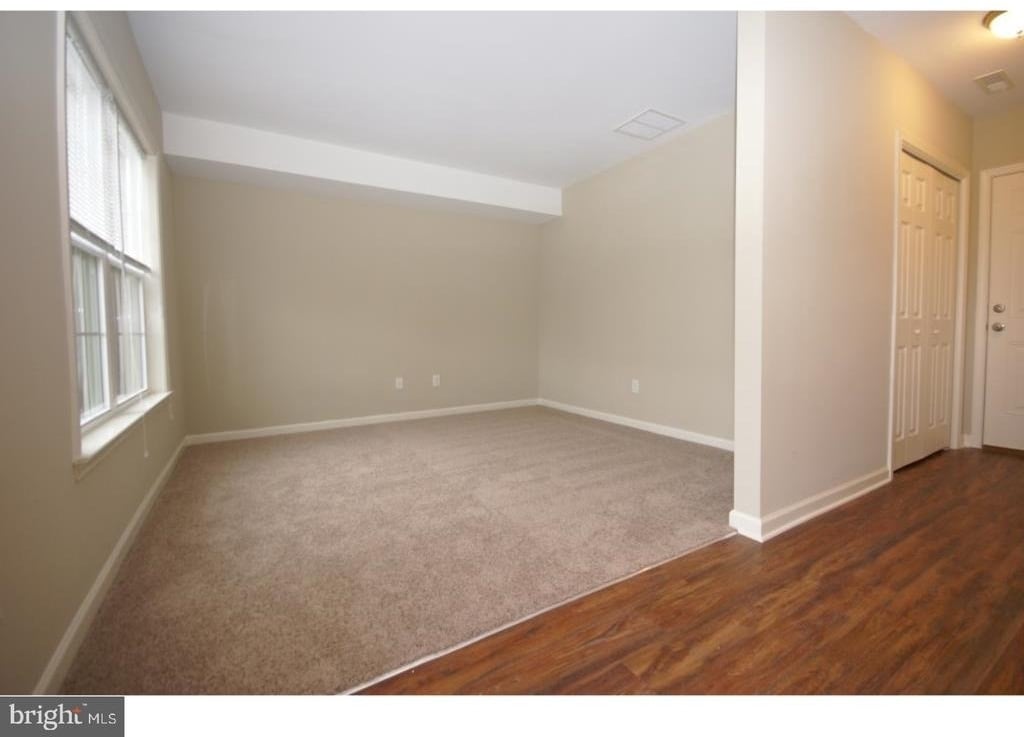 307 S Parkway Drive - Photo 6