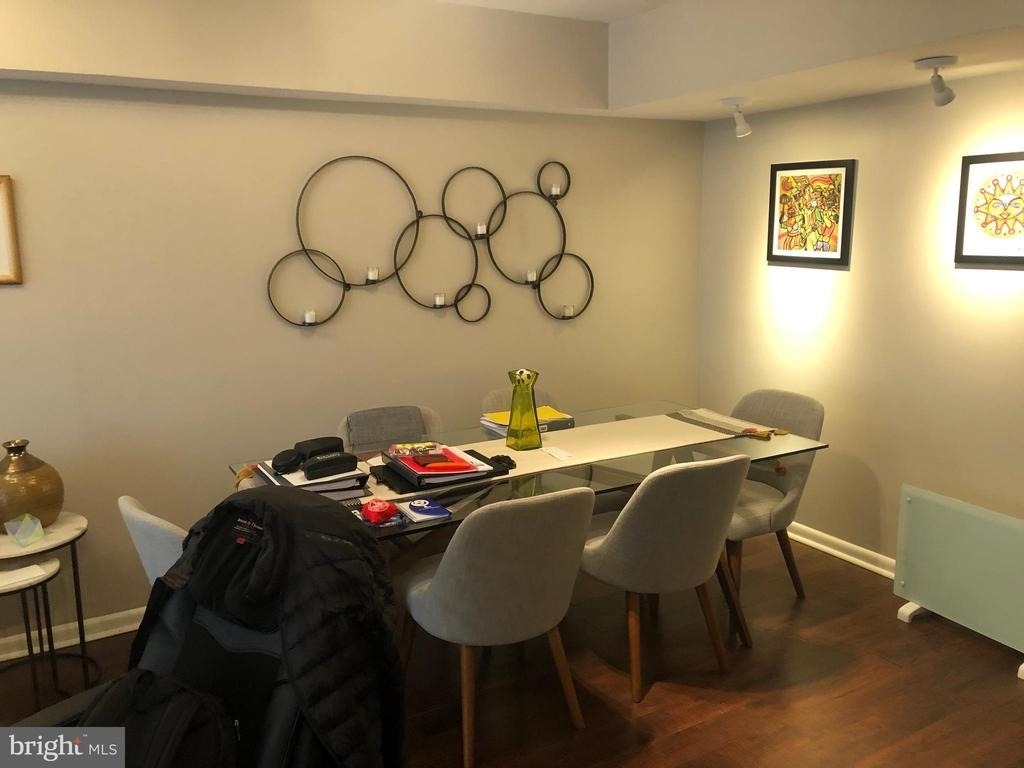 2405 I Street Nw - Photo 6
