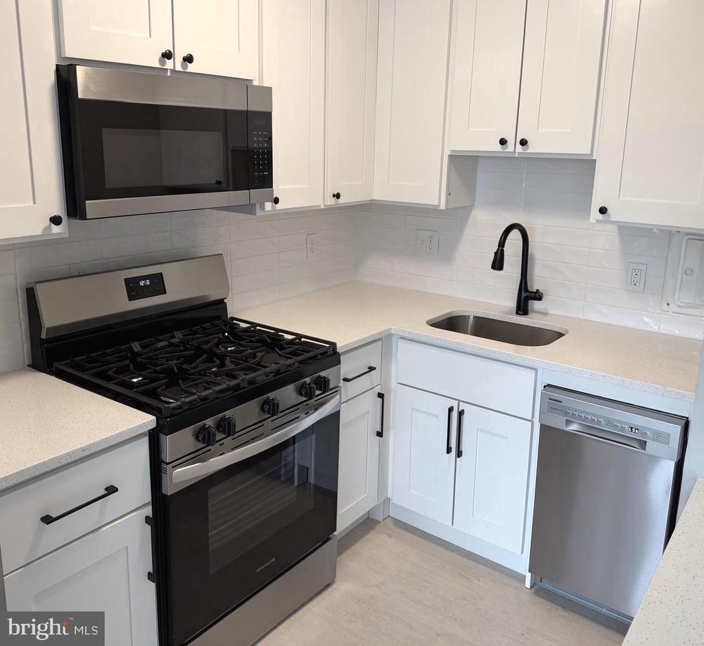 922 24th Street Nw - Photo 0