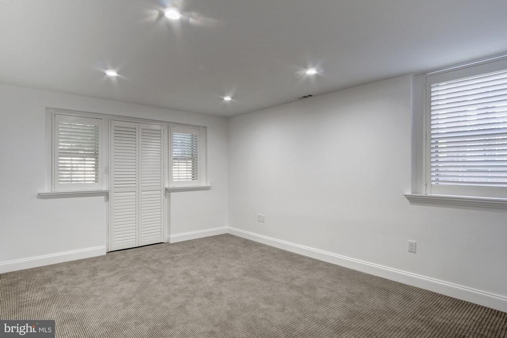 1626 Kalmia Road Nw - Photo 38