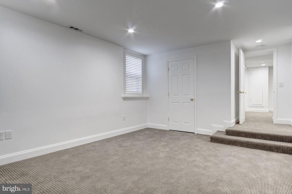 1626 Kalmia Road Nw - Photo 39
