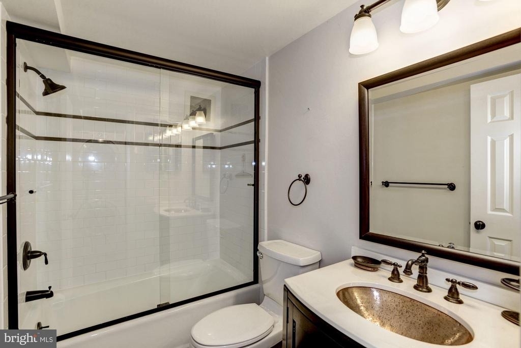 2022 N Street Nw - Photo 10