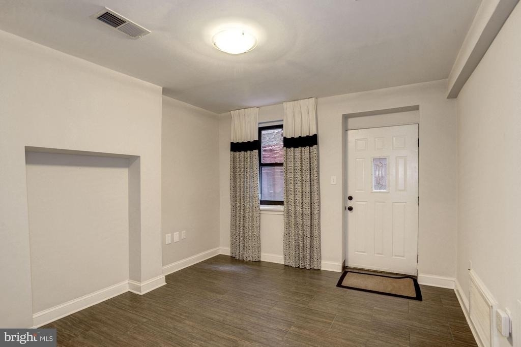 2022 N Street Nw - Photo 11