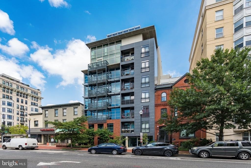 1125 11th Street Nw - Photo 0