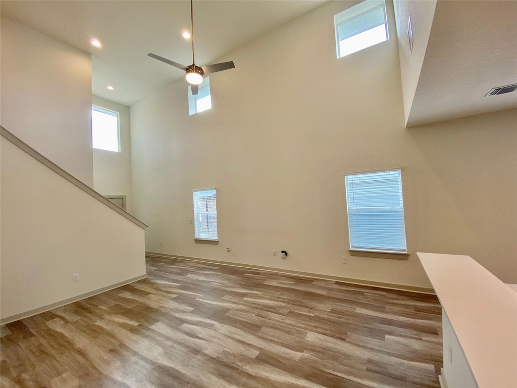 10210 Criswell Rd - Photo 19
