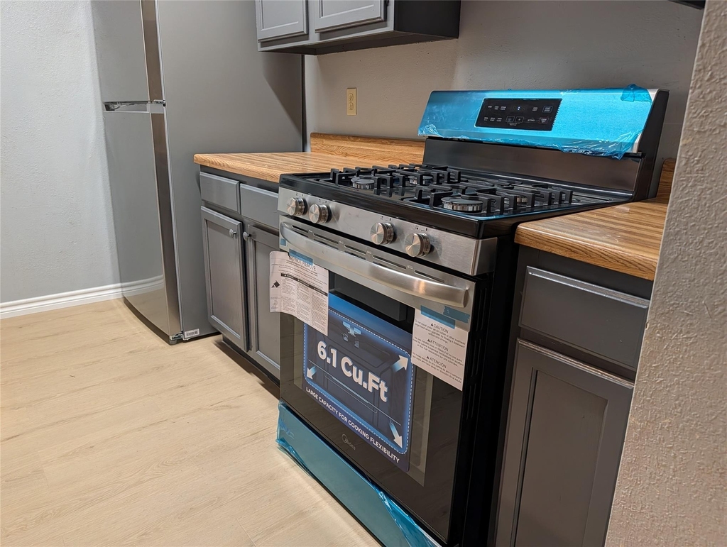 613 Greenlawn Blvd - Photo 4