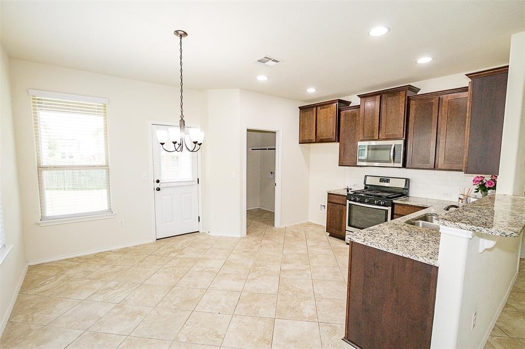 317 Noddy Rd - Photo 4