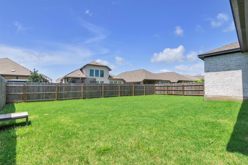 113 Lenera Dr - Photo 31