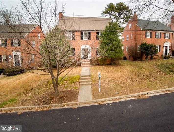 1667 Primrose Road Nw - Photo 2