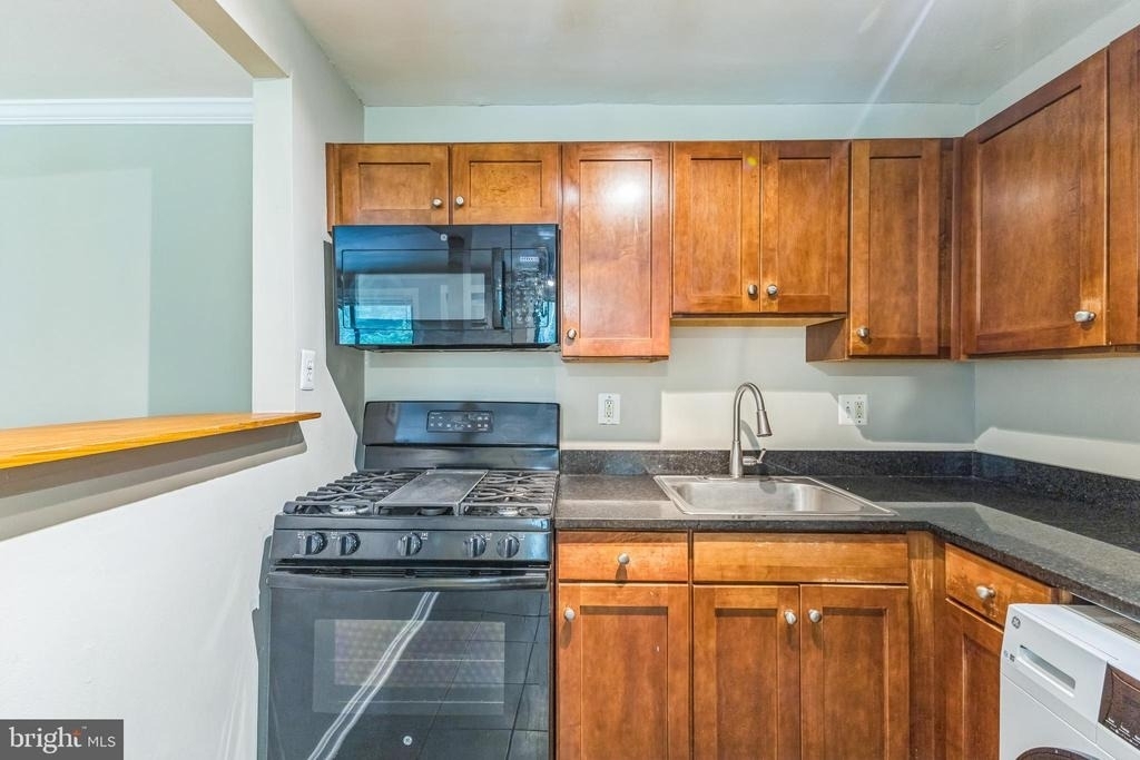 3105 Naylor Road Se - Photo 4